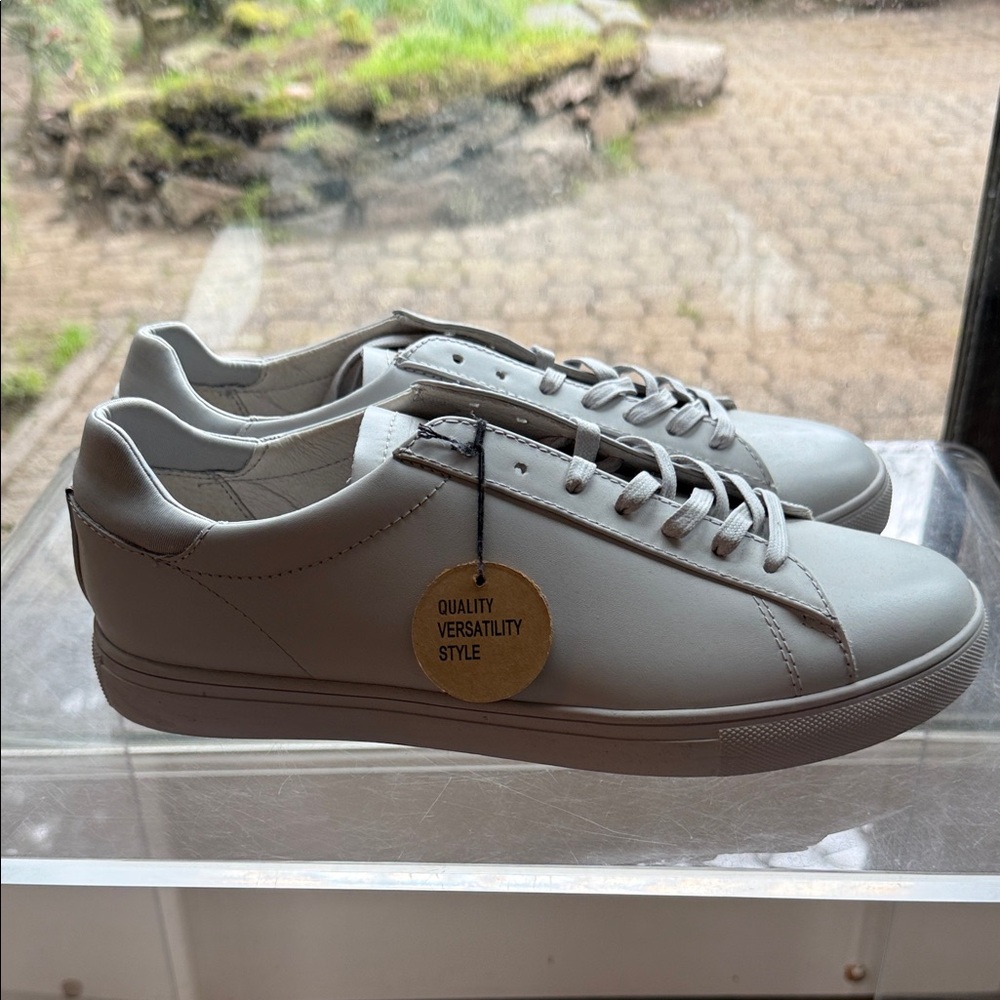 Clae Off-White Low-Top Leather Sneakers